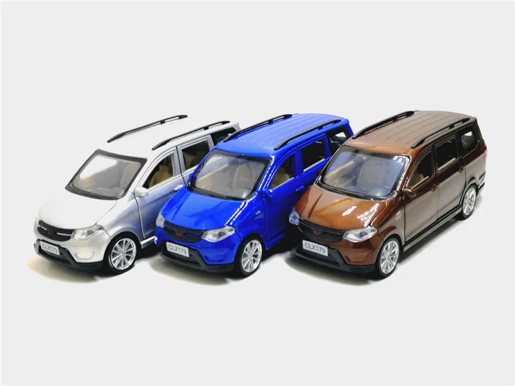 1:32 в коробке Wuling Hongguang коммерческий автомобиль 6 Открытый MPV детская игрушка звук и светильник Полицейская машина модель автомобиля из сплава