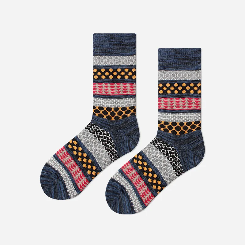 

2020 New Hot Sale Couples Socks Winter Retro Thickening Middle Tube Male Socks Fashion Breathable Style Keep Warm Stockings