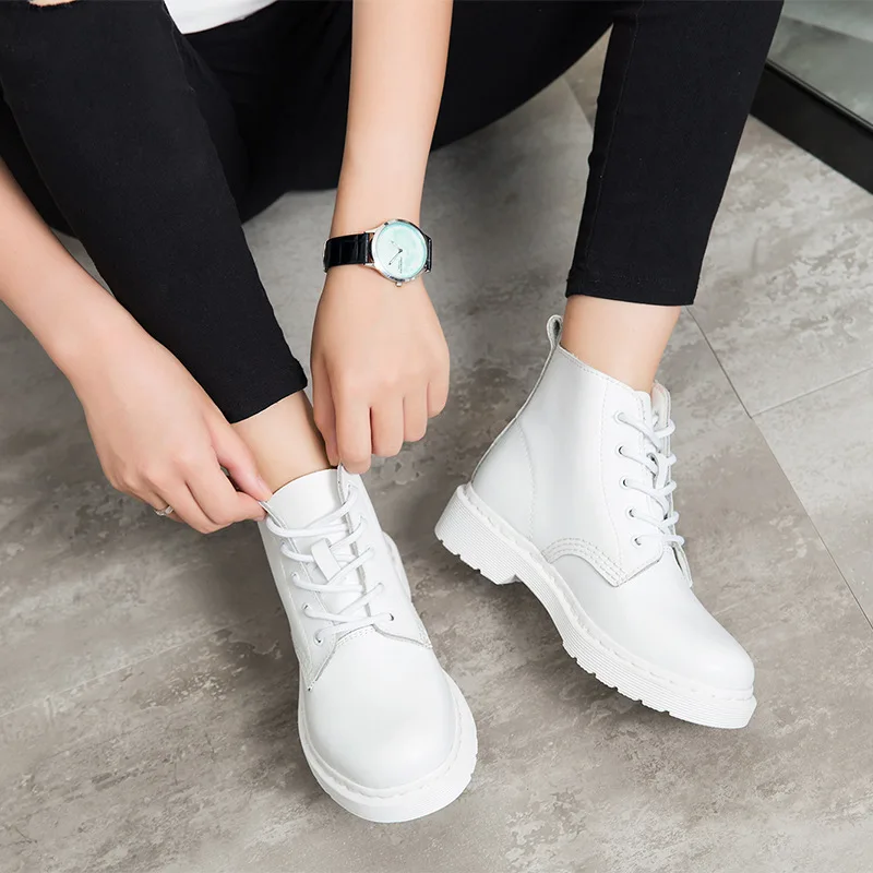 

New White Large Size Women Boots Autumn Winter Fashion Genuine Leather Platform Casual Martin Boots Round Head Lace Ankle Boots