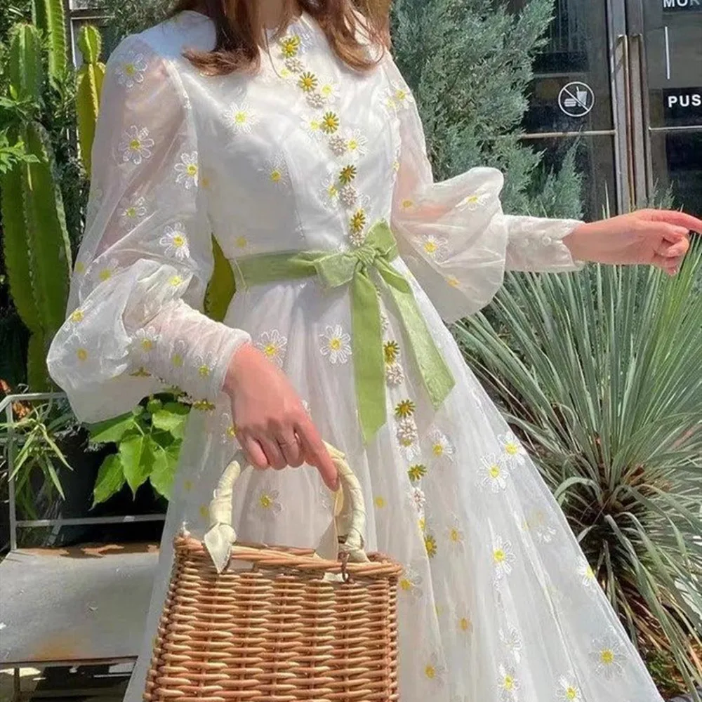 embroidered tulle bucket bolsa
