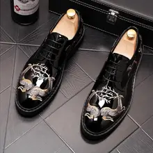 Модные черные мужские туфли-оксфорды с вышивкой; деловые кожаные туфли с острым носком; Мужские модельные туфли; sapato social masculino