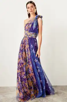 

Trendyol Flower Pattern Evening Dress TPRSS19UZ0095