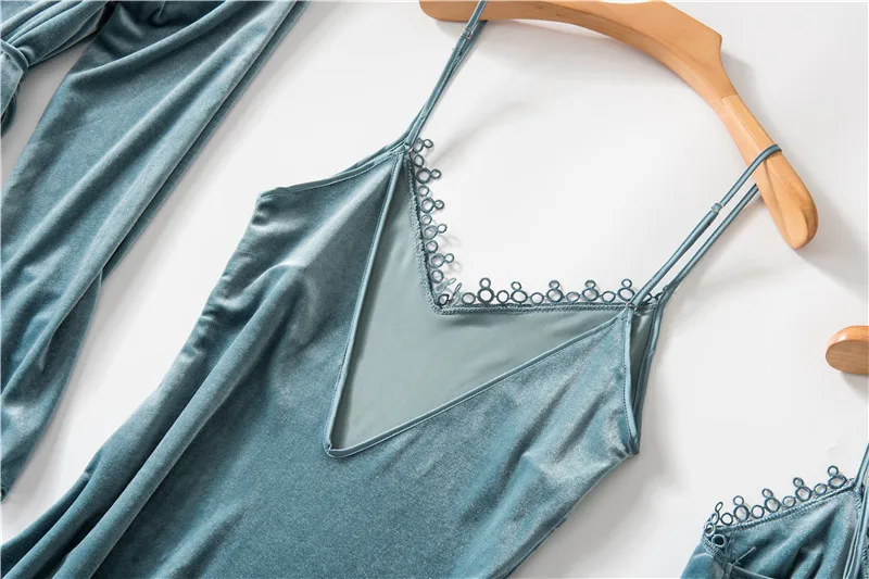 11892627759_1992033555