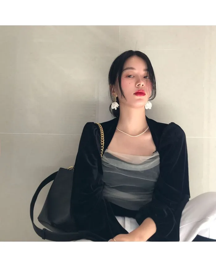 WHITNEY WANG Весенняя модная уличная одежда винтажный стиль квадратный воротник сетка лоскутное бархат футболки, женские блузы футболки