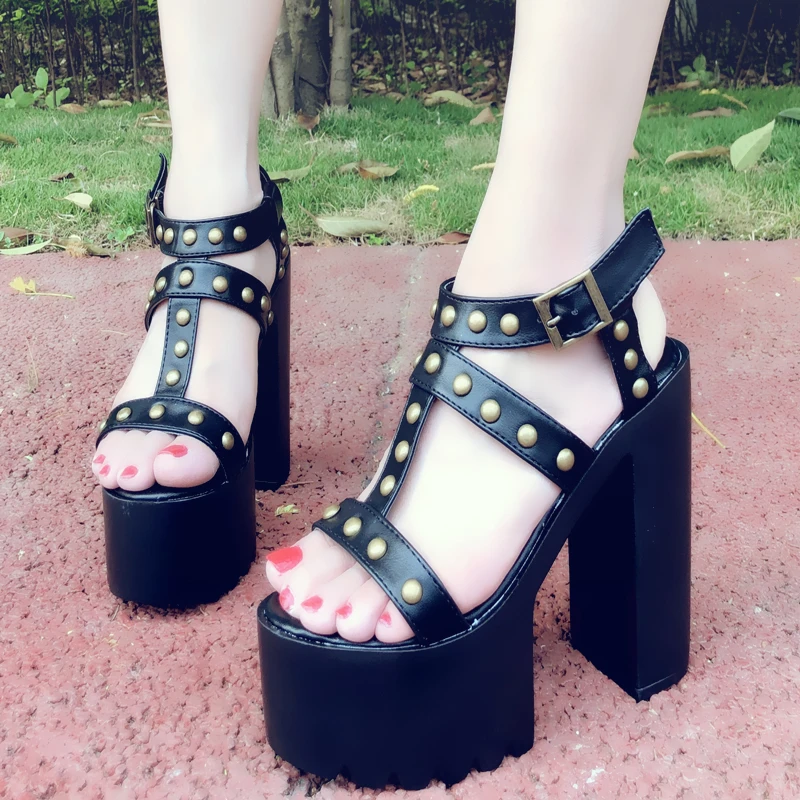 

Summer new Korean thick with rivet ds stage women's shoes fish mouth high heel women Roman open toe sandals women