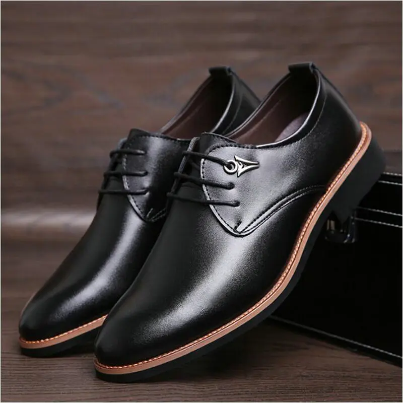 Мужские туфли оксфорды с острым носком черные или коричневые повседневные