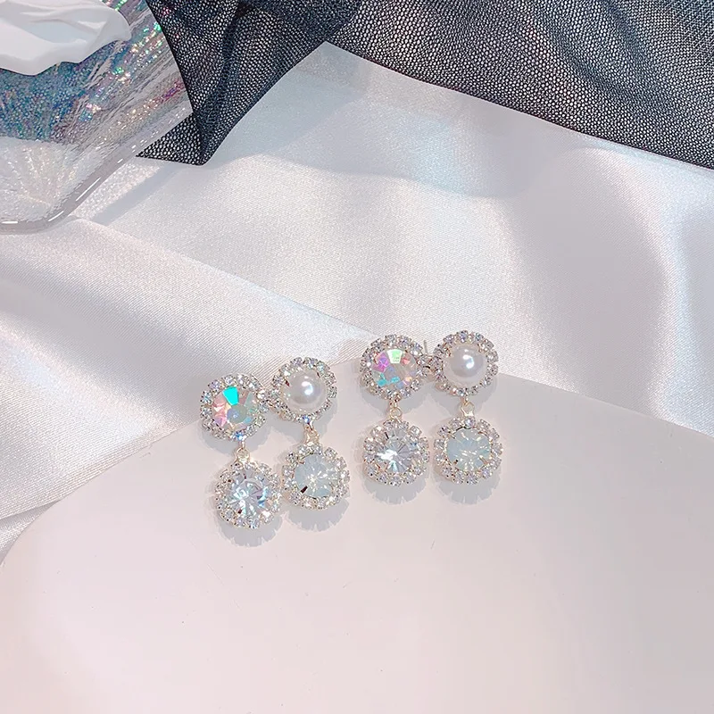 MWsonya корейский роскошный Bling Красочные Стразы Капли серьги для женщин элегантные хрустальные вечерние Pendientes ювелирные изделия - Окраска металла: white
