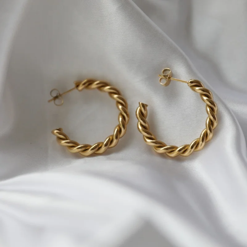 Tarnish Free Pvd Gold Finish Retro Rope Hollow Earring Stainless Steel Tarnish Free Gold Jewelry