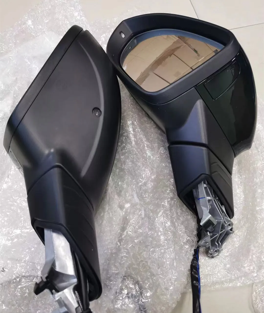 Vetro Specchietto Riscaldante Lato Destro Per VW Golf 8 E ID.3 Dal 2019 - Ricambio OEM 5H0857522