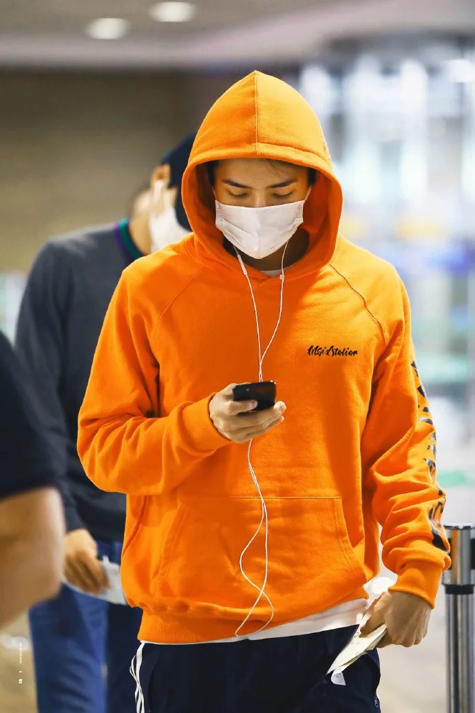 EXO Oh SeHun же письмо толстовки кофты для мужчин и женщин пуловеры пара свободные уличная с капюшоном топы Kpop одежда
