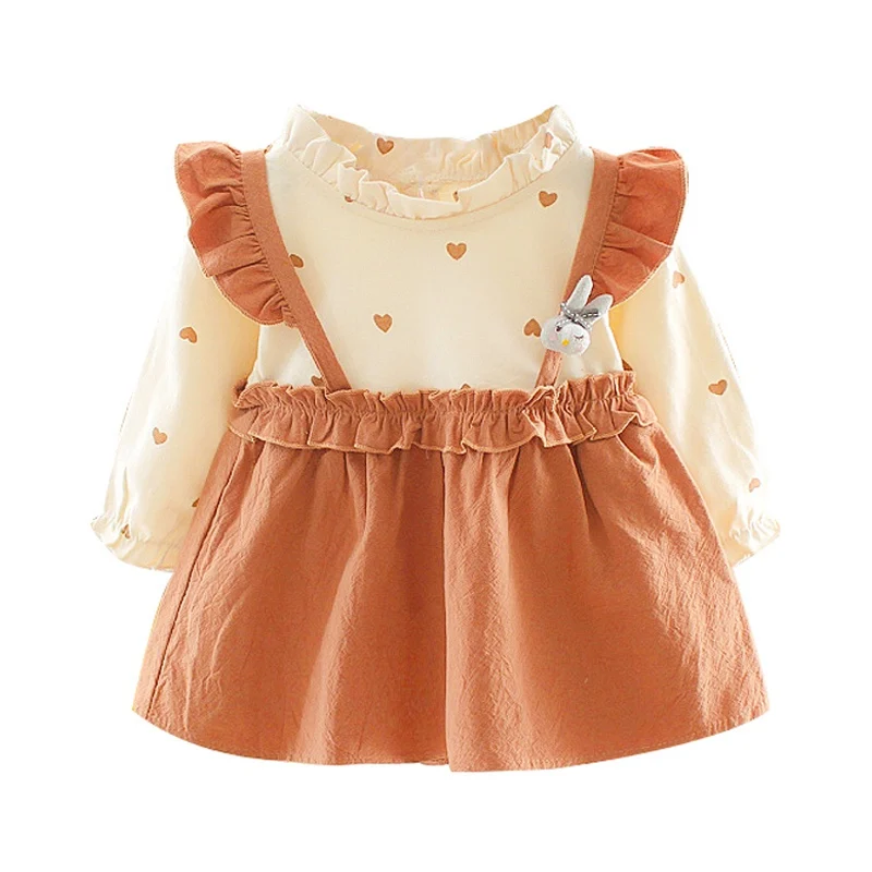 Осенняя одежда для маленьких девочек; платье в стиле пэчворк с длинными рукавами и принтом сердца для новорожденных; Нарядный сарафан для малышей; Лидер продаж