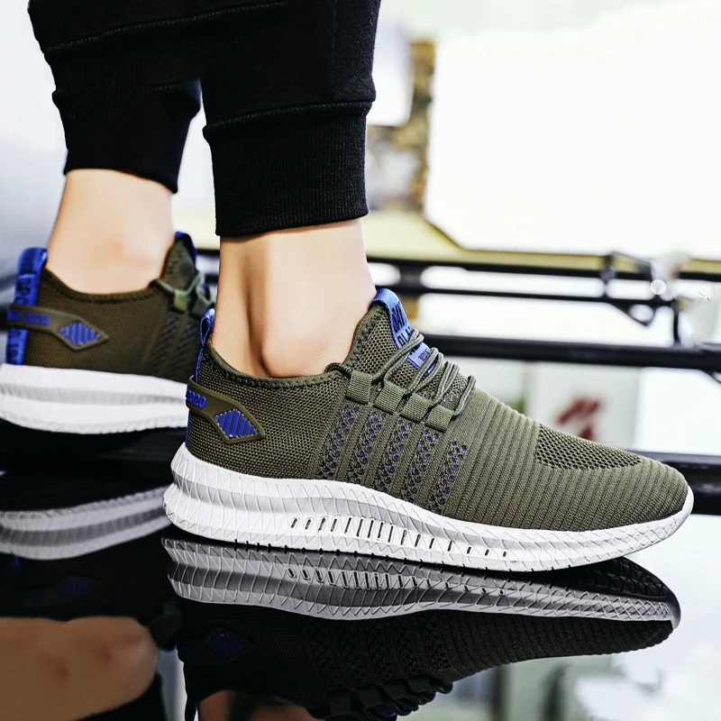 Кроссовки мужские легкие Вулканизированная подошва повседневсветильник