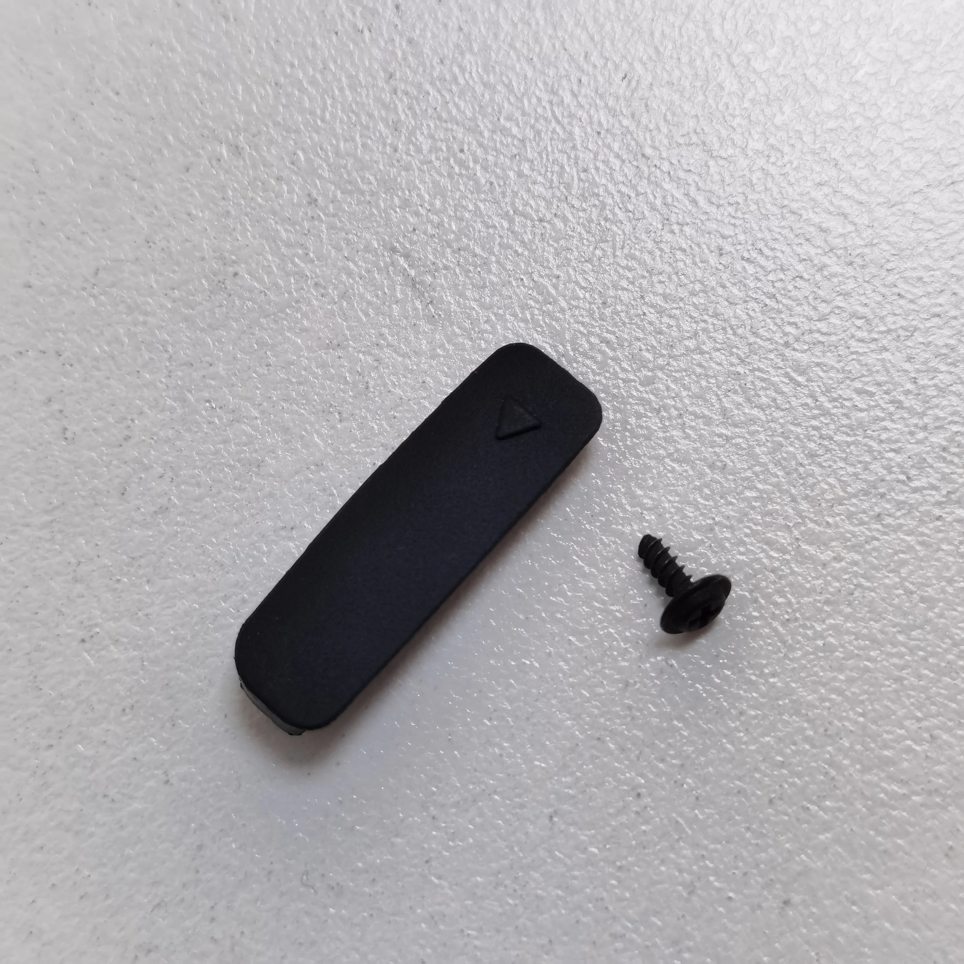 Tappo in gomma impermeabile per Garmin Edge 520/520 plus/820 parte di  ricambio della vite dell'interfaccia inferiore in gomma USB|Laptop LCD  Screen| - AliExpress