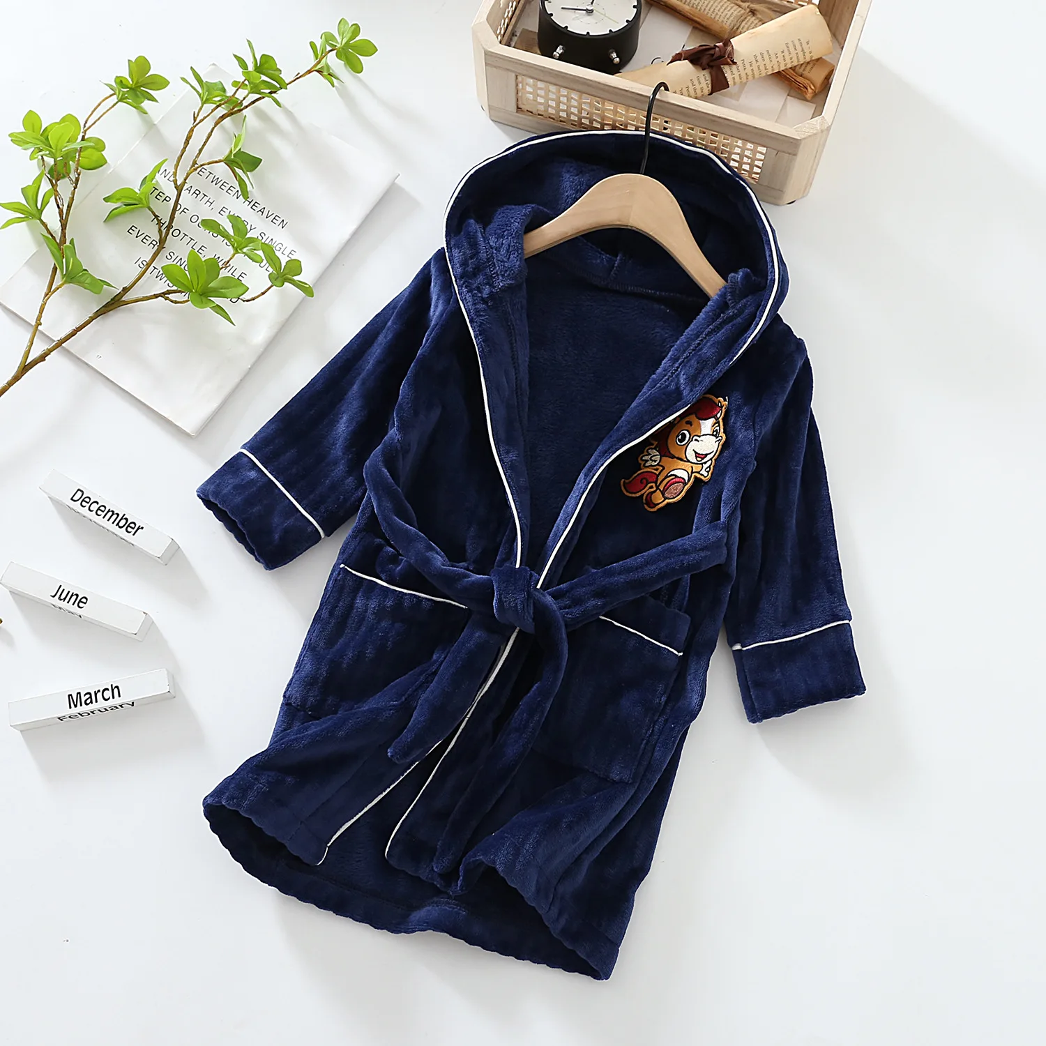 New Spring Girl Boy Pajamas Flannel Girls Boys Robes Children Sleepwear Bathrobe Autumn Girls Clothing Kids Hooded Bathrobe
