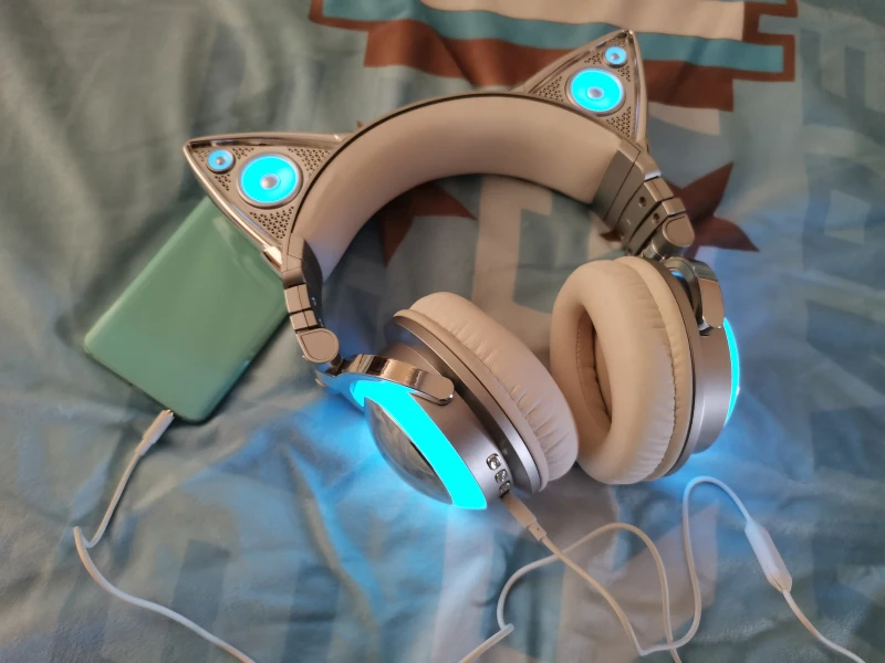 Brookstone Limited Edition Ariana Grande Wireless Cat Ear Headphones