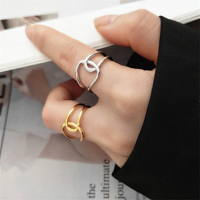 Adjustable Cross Ring – Chic Stories
