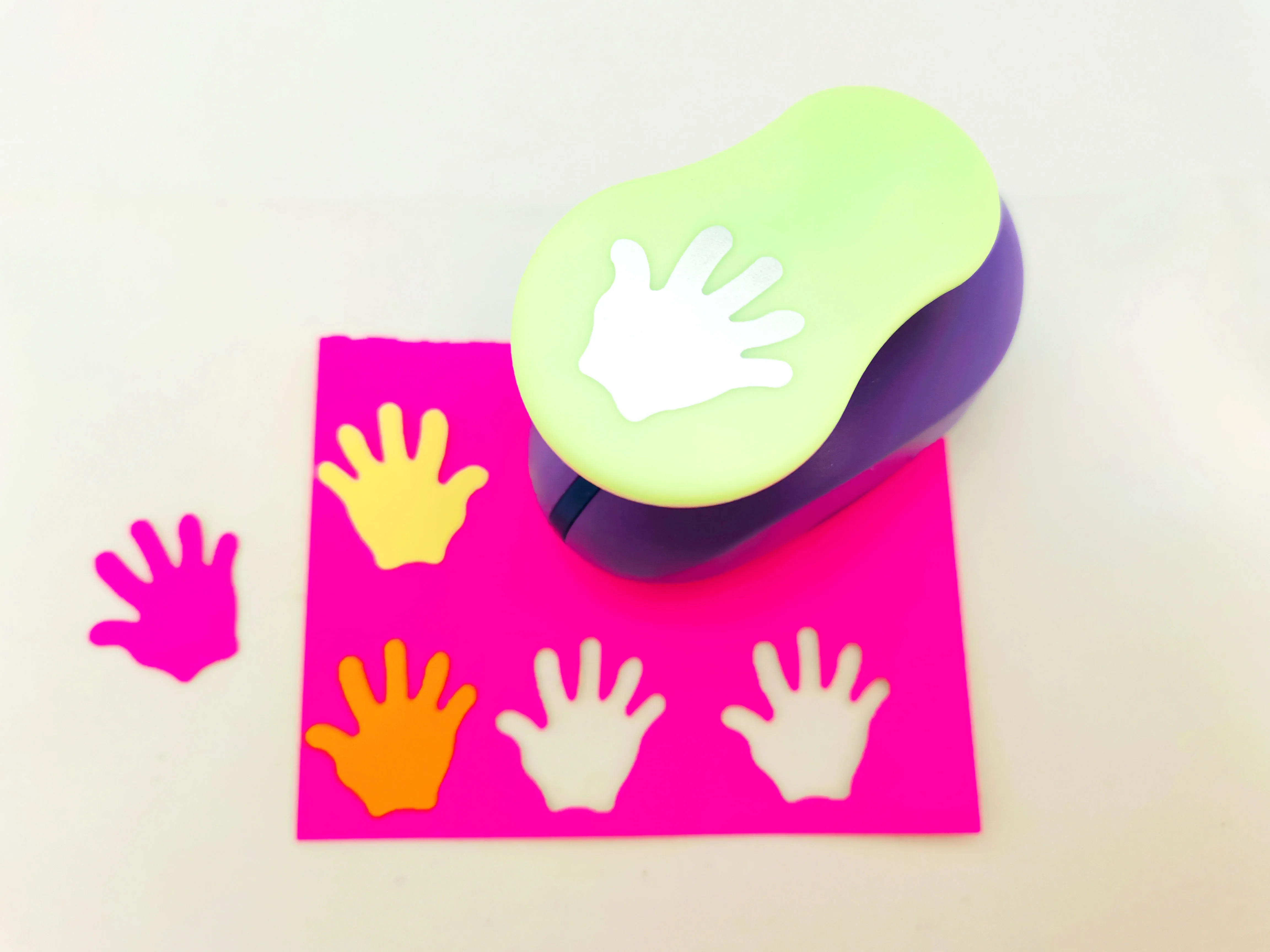 1"(2.5cm) Hand Shaped Craft Punch Palm Punch Craft Scrapbooking School Paper Puncher eva Hole Punch paper punch,hole punching tools,paper craft punch