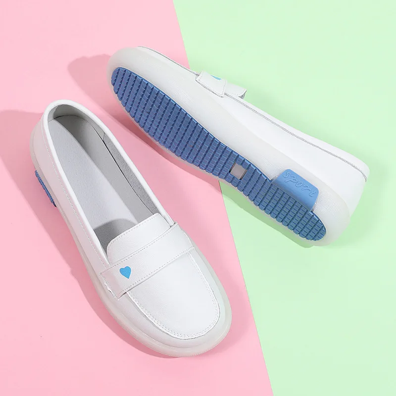 Shoes Women 2022 New Summer Fashion Hot Style Ladies Vulcanized Shoes Nurse Shoes Women Flat Soft Bottom White Shoes