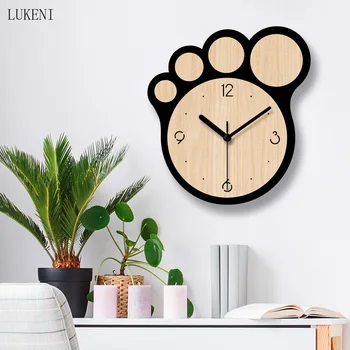 

Sole Bear paw Creative Acrylic Stereo Wall Clockhome decor wall decor