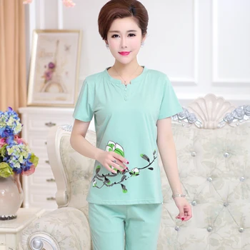 

2020 middle-aged and elderly women's pajamas suit casual wear shorts Zhi sleeve tops two-piece suit cotton pajamas pijamas
