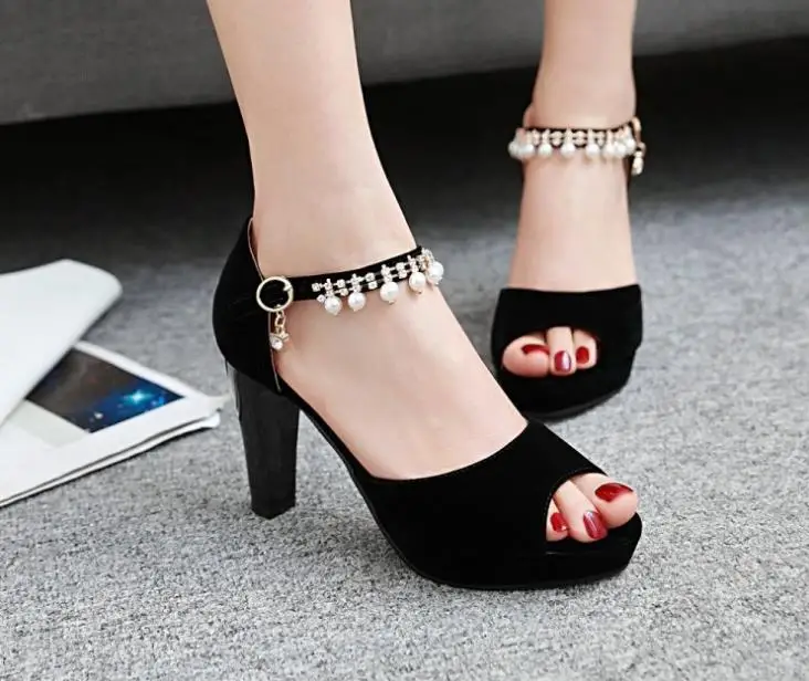 

New Korean version of the rough with sandals female summer with fish mouth high heels diamond word buckle women's shoes shoes
