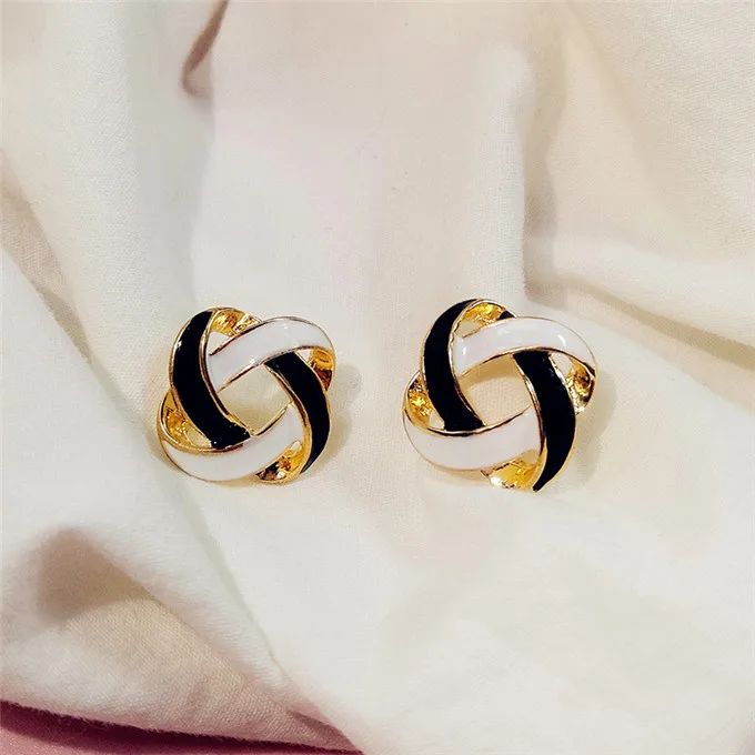 HTB1C9IzrdknBKNjSZKPq6x6OFXaL