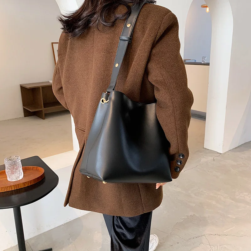 2021 Fashion Designer PU Leather Women's Handbags Large Capacity Casual Ladies Tote Female Black Bucket Women Shoulder Hand Bag