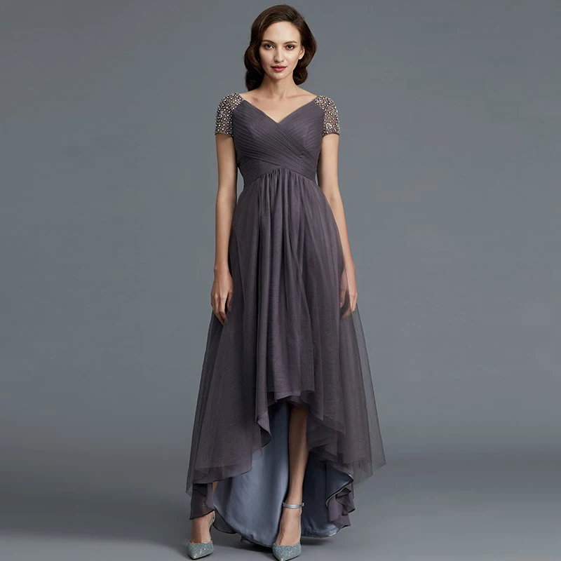 

Latest Gorgeous A Line High Low Mother of the Bride Dresses Deep V Neckline Beading Short Sleeves Wedding Guest Dresses Back Out