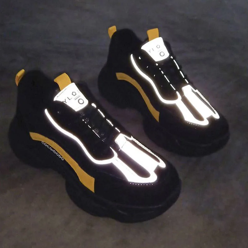 

Black sneakers Women Fashion Vulcanized Shoes Woman Designer Platform Chunky Sneakers Ladies Trainers Lace Up Spring Female Flat
