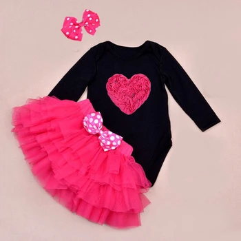 

Newborn Baby Birthday Girl Clothes Love Girls Tutu Pettiskirt Party Skirt Sets Crossbones Bodysuit Headband Baby Girl Clothes