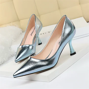 

2020 Spring Luxury Women 7cm Reflective Heels Pumps Designer Blue Gold Silver Low Heel Plus Size Wedding Party Holographic Shoes