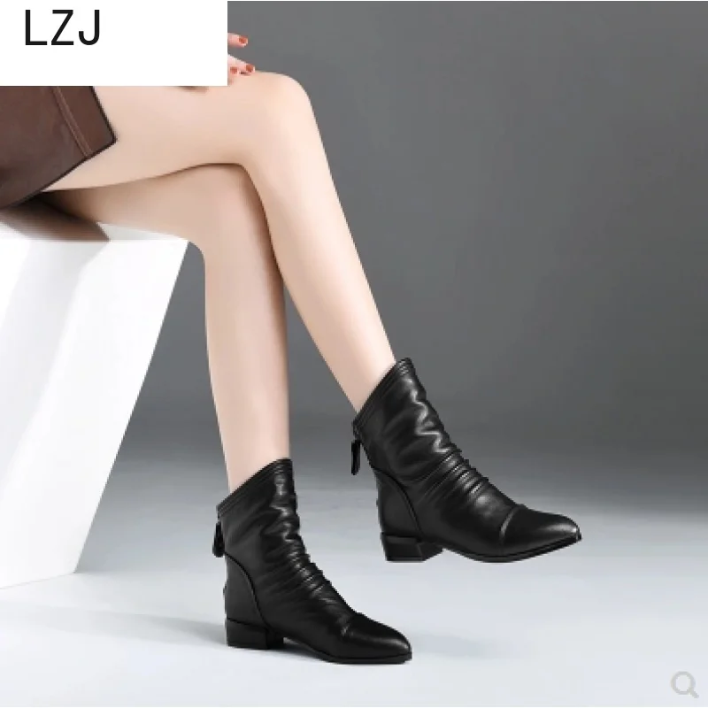 Женские кожаные ботильоны LZJ2019 классические черные зимние короткие ботинки