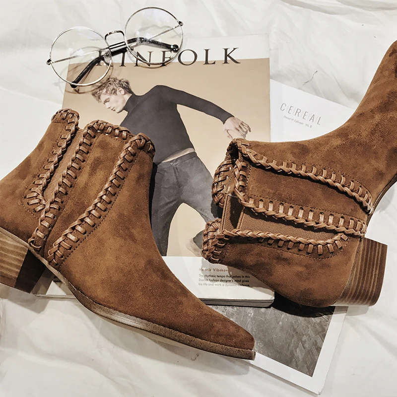 

Desert Martin boots women's 2020 new suede retro western cowboy boots thick with wild boots women boots