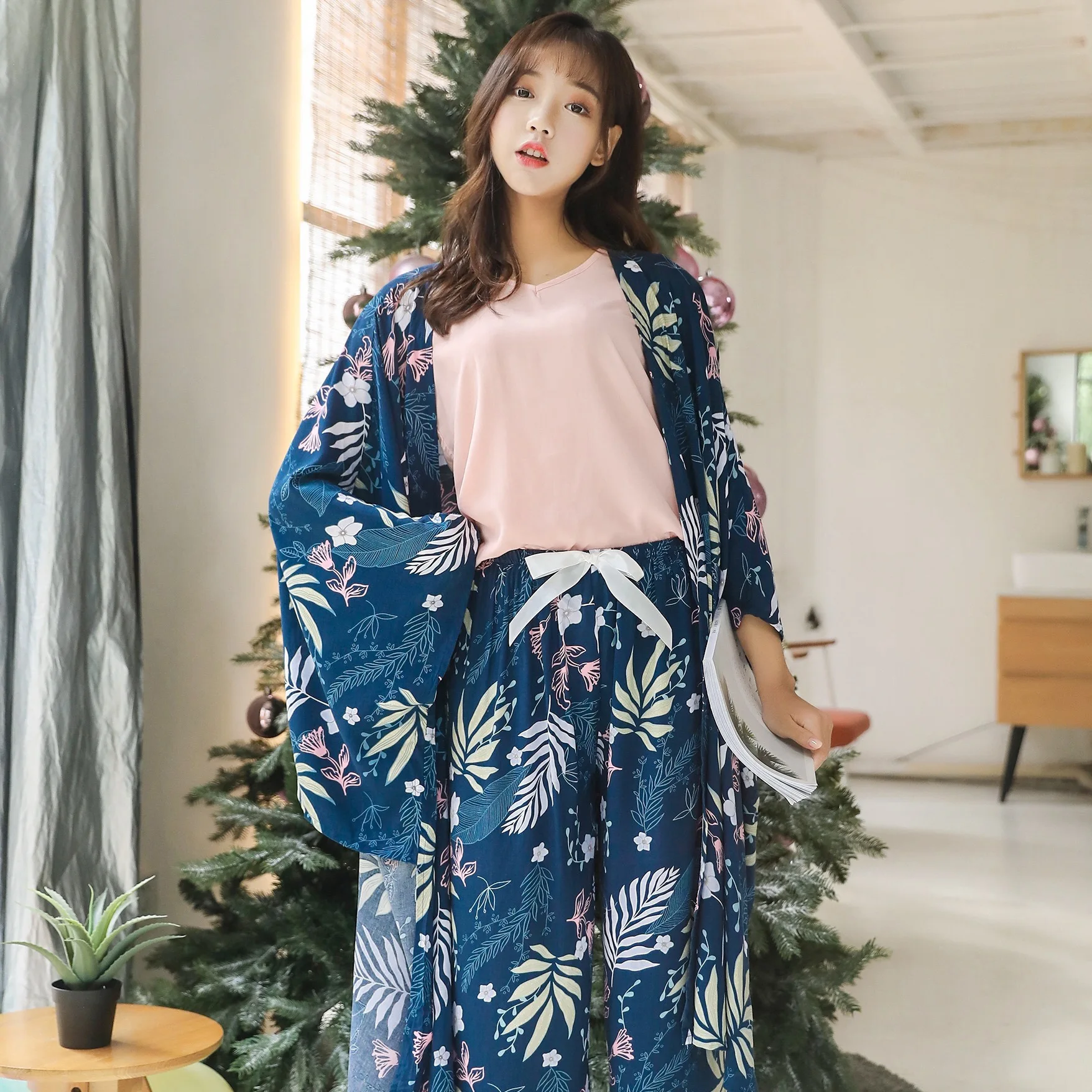 

1705 # Japanese Banana Leaf Hxy High Quality Long Sleeve Vest Sweet Pajamas Tracksuit Four-piece Set Series