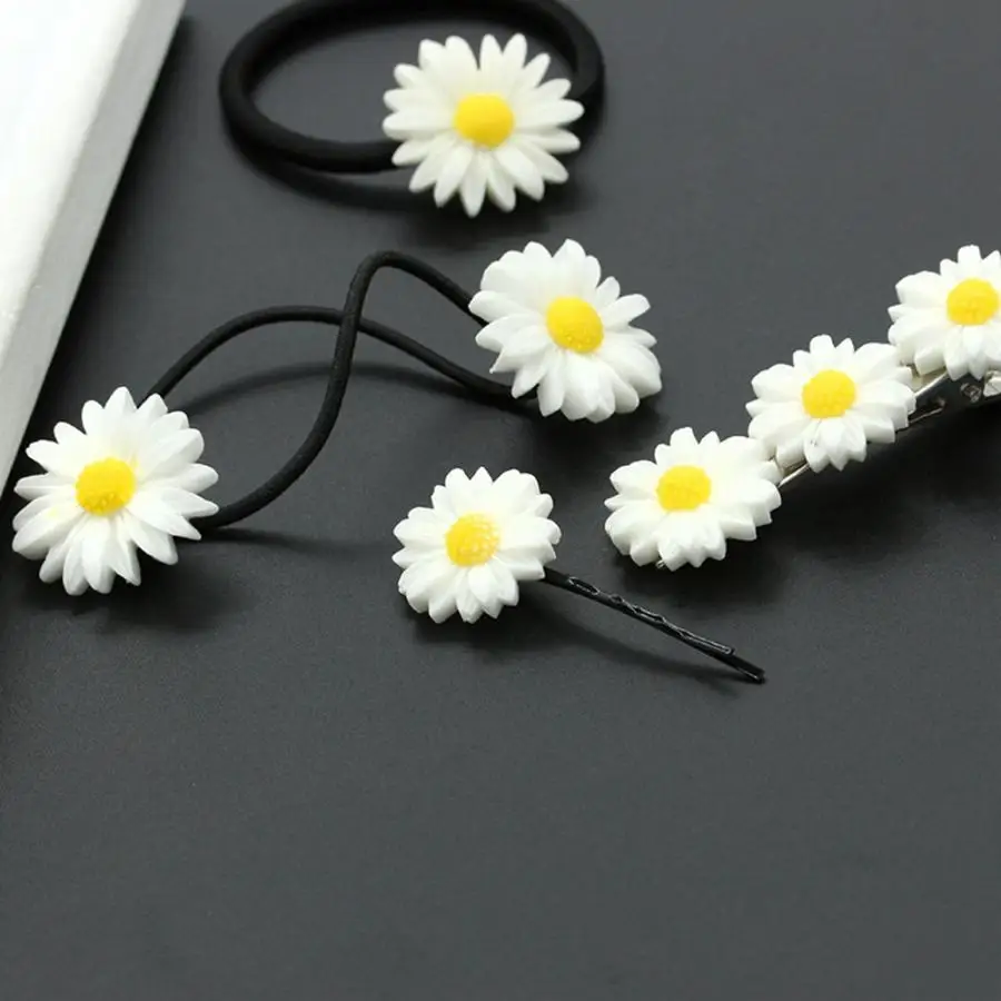 

2pcs Mini Daisy Flower Women Elastic Hair Ring Tie Rope Bands Hair Clip Flower Pendant HairPins Hair Accessory Jewelry Accessory