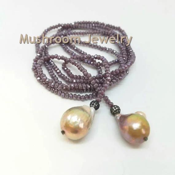 

Длинное женское ожерелье из драгоценных камней