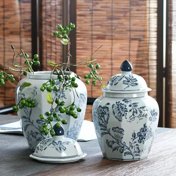 

Blue And White Porcelain Hand Painted Twisted Pattern Polygonal General Tank Jingdezhen Jar Ceramic Decoration Storage Tank