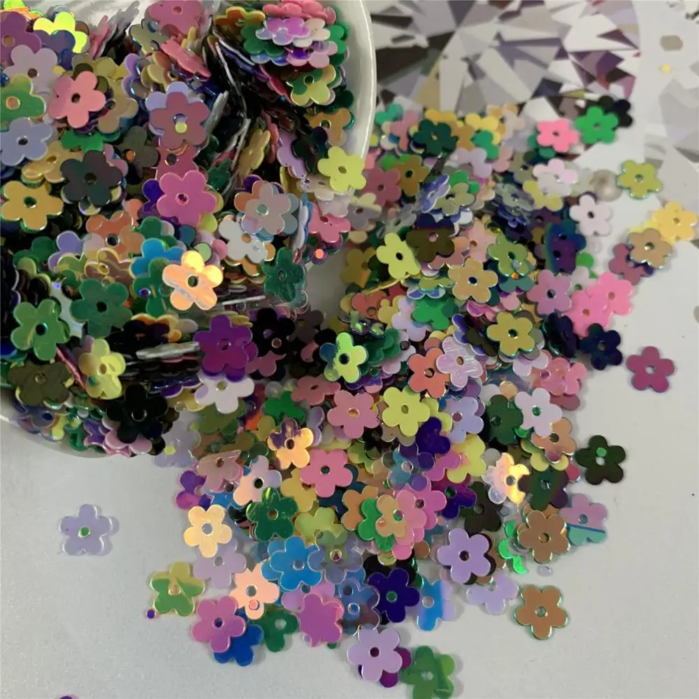 

Creative DIY materials dazzle color sequins painting art media dazzle color decoration flowers sequins Christmas tree decoration