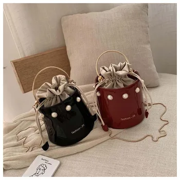 

Patent-leather small bag women's bag new 2020 texture western style hand bag bucket bag advanced sense chain single shoulder mes