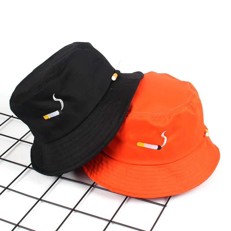 Новая Черная сигарета вышивка рыбак шляпа Женская волна Корейская версия вышивка шляпа котелок Мужская Уличная шапка личность