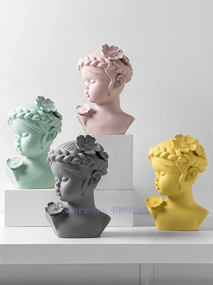 

Nordic Creative ceramics girl Crafts Modern home Decorative ornaments living room character sculpture decoration accessories