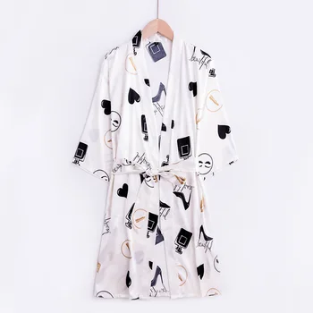 

Sexy Robes Print Sleepwear Summer Satin Female Robe Kimono Bathrobe Bride Bridesmaid Wedding Gift Bath Gown