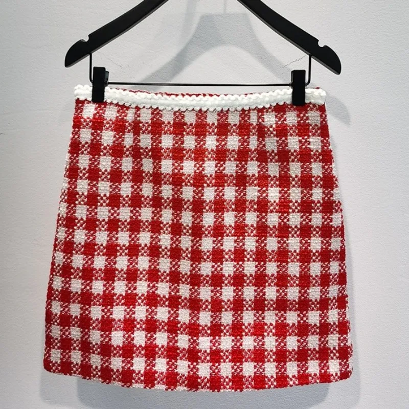 Рисунок 3 - Женская твидовая мини-юбка в клетку