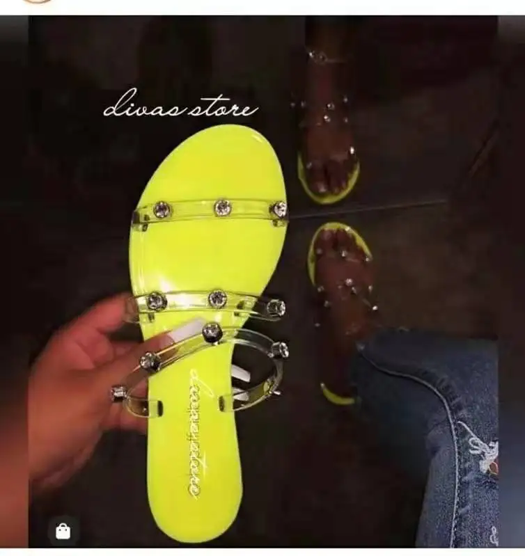 

Clear shoes2020 new summer open toe belt buckle flat slippers ladies Snake shallow casual beach Slide woman shoes