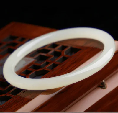 

Zheru Jewelry Natural Hetian Jade Round Bar White 54-64mm Bracelet Elegant Princess Jewelry For Mom For Girlfriend