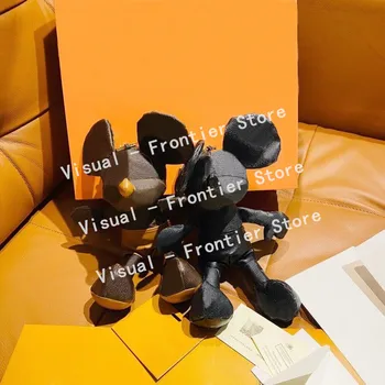 

2Pcs/Lot European And American Popular Brand Luxury Brown Spotted Old flower Leather High Quality Mickey Minnie Doll Keychain