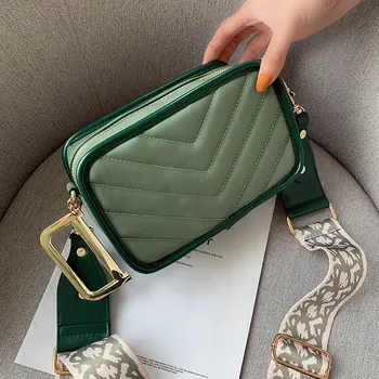 

Fashion Wave Korean Version Wild Fashion Embroidery Thread Wide Shoulder Strap Messenger Bag High Quality Retro Luxury Handbag