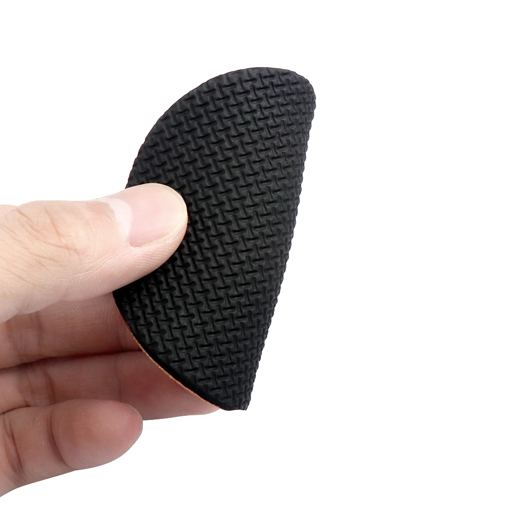 Car 1/2PCS Coasters Anti-Slip Pad Epoxy Cup Holder Mat For Chevrolet Cruze Lacetti Captiva Trax Impala Camaro Sonic Spark Sail