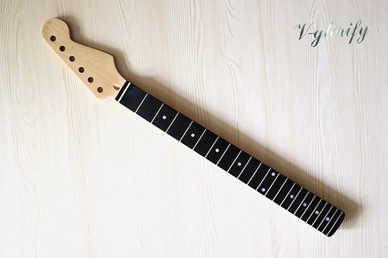 

high gloss Canadian Maple 22 fret guiter neck
