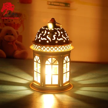 

White Metal House Stand Candle Holder Lantern Romantic Dinner Candle Holder Luxury Iron Nordic Farolillo Vela Light House New
